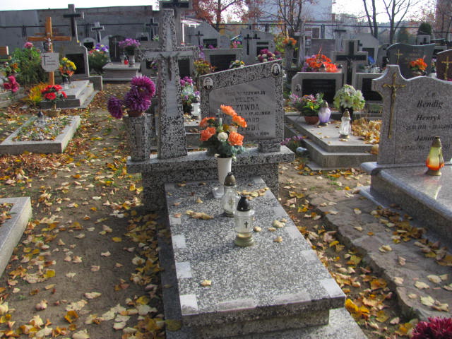 Grób Edward Krzywda